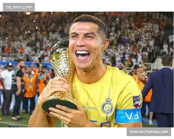 亚足联颁奖彩排新奖杯设计首次亮相利雅得吸引全球目光